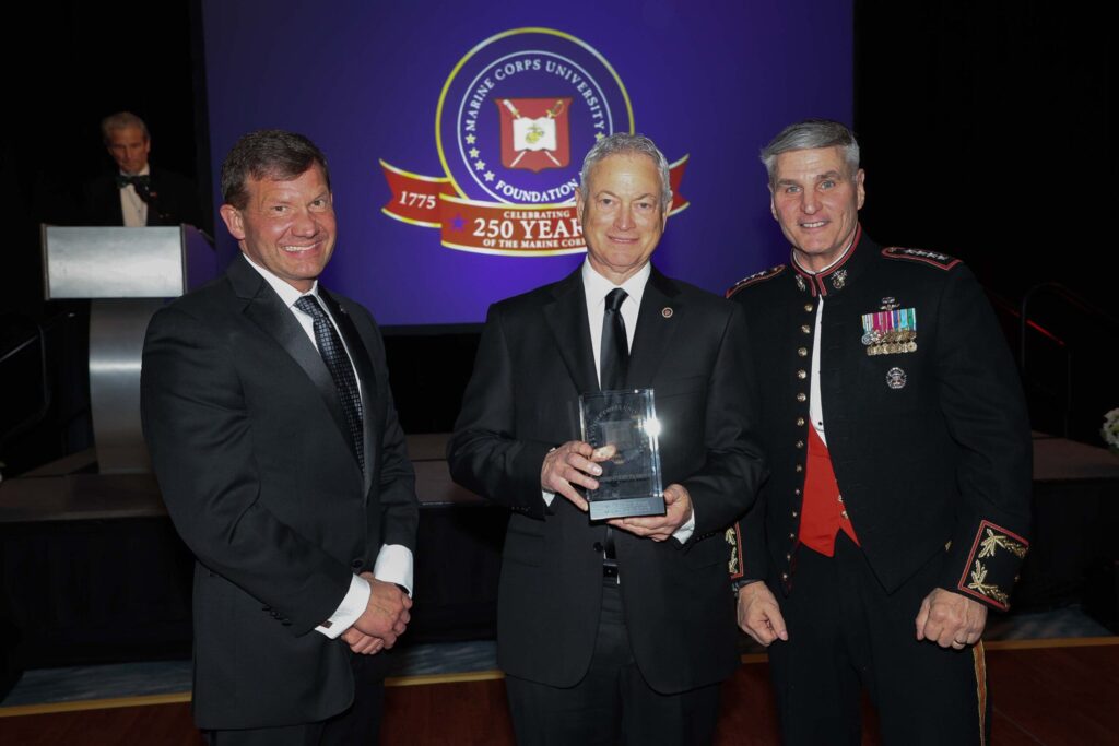 What a great night with Gary Sinise at the 2025 Semper Fidelis Award Ceremony!